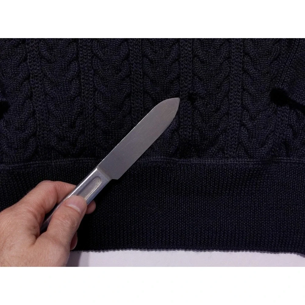 Vintage DESCENTE Walt Disney World Golf Classic Cable Knit Wool Sweater Black XL